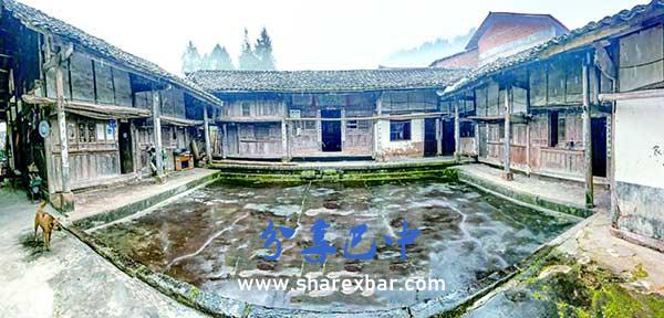 苏坪村二组李家大院左院