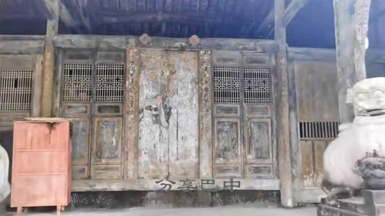 平昌县佛楼镇戚家祠堂,此门被偷过